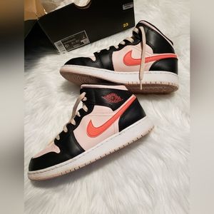 Nike Jordan 1 Mid Atmosphere/Infrared 23-Black (554725 60)
